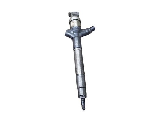 Toyota avensis fuel injector - avensis,