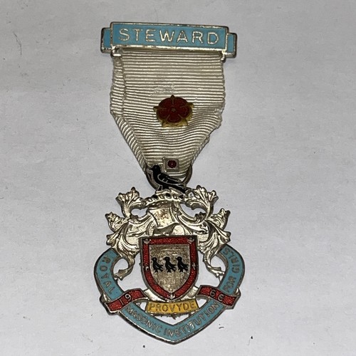 Old royal masonic institution - royal,