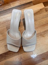 PRETTY LITTLE THInG Green Open Toed Heelsd Shoes size 7