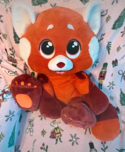 Red panda mei - panda, feet