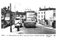 BUSES ILFORD HAINAULT ROAD