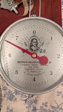 VINTAGE REUBEN HEATON SCALES COMPLETE WITH ORIGINAL CARRY BAG, TRAY & MOUNT