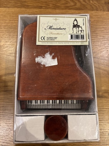 Vintage miniature furniture - miniature,