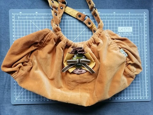 Ollie nic mustard velvet - &,