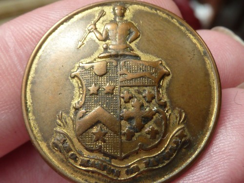 Gilt family crested livery - gilt,