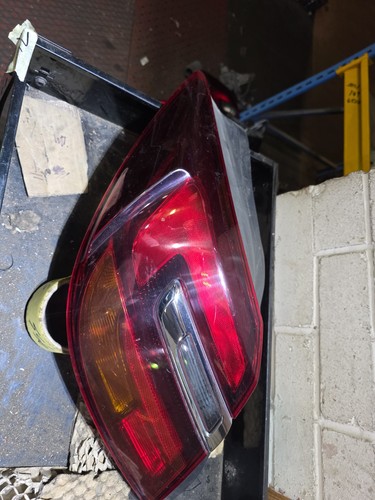 Vauxhall insignia hatchback - vauxhall,