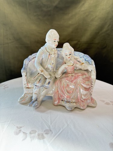 Vintage ceramic figurines pair - figurines,