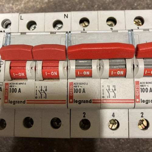 Legrand 100a main - legrand,