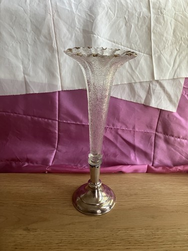 Large venetian trumpet shaped - large,