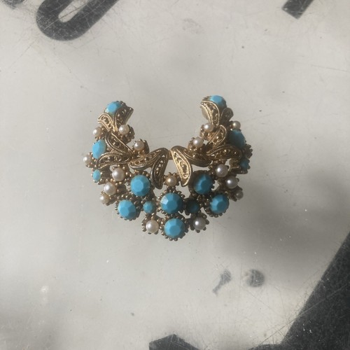Sphinx brooch victorian - brooch,