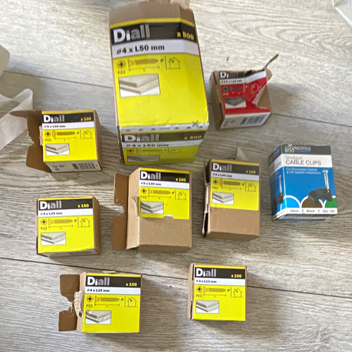 Job lot diall wood screws - diall,