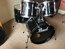 Black 5 piece Pearl Export Acoustic Drum Kit with Hard Cases