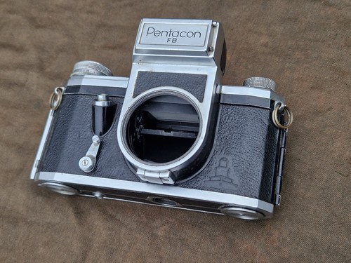 Pentacon camera body - pentacon, fb