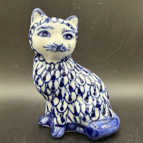 Blue cat figure fishnet - figure,