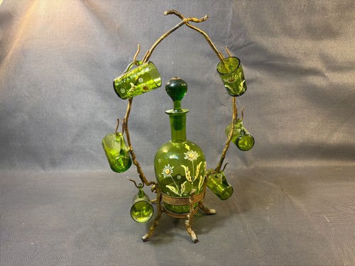 Antique display stand - display/stand, to