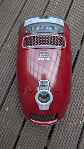 Miele vacuum cleaner full - vacuum,