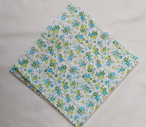 Retro floral green white - retro,