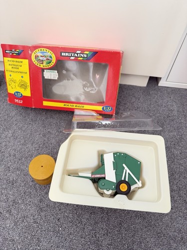Britains farm vermeer farmhand - farm,