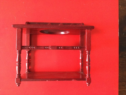 11th dolls house mahogany - 1/11th,