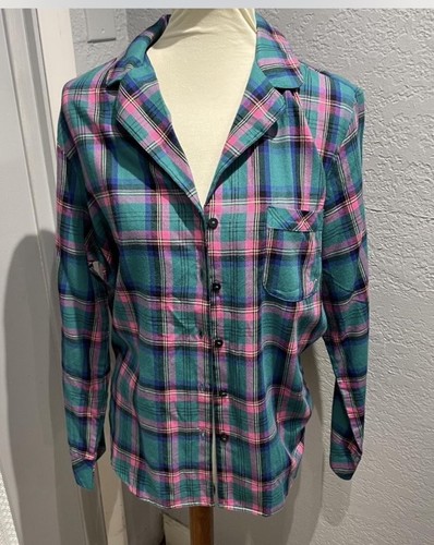 Nwt victorias secret flannel - nwt,