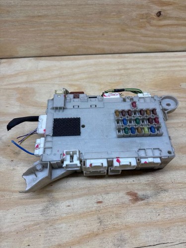 Lexus 430 2005 - petrol, fuse