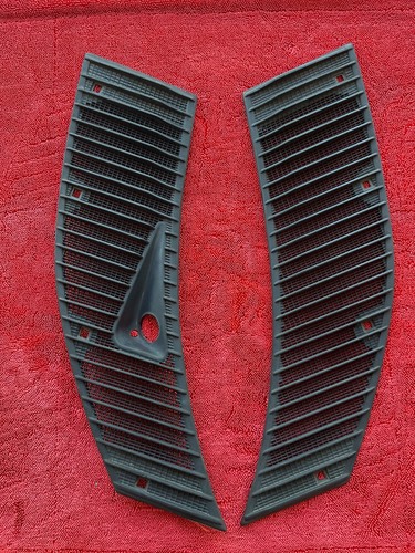 Mercedes benz w123 vent trim - w123,