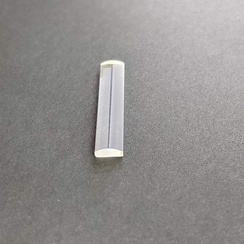 Quartz cylindrical lens - quartz,