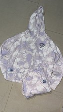 Womens Lilac and White
