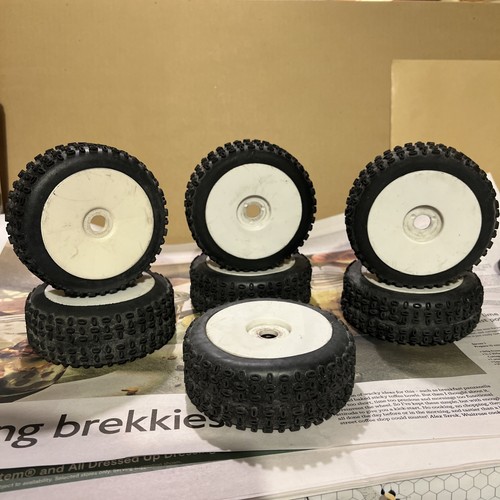 7pcs new buggy tires - 1/8,