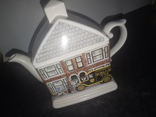 Wade ceramics ringtons - ceramics,