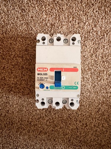 Mem mgl323 mccb - mem,