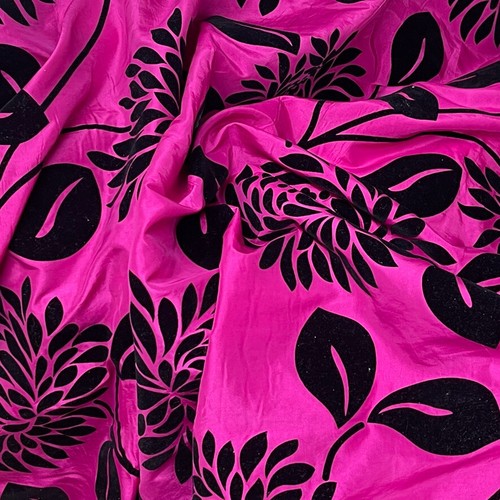 Blk velvet flock floral - blk,