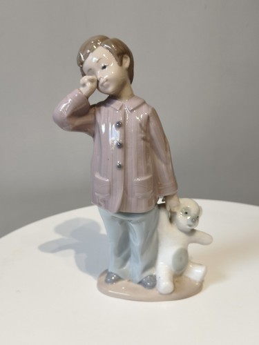 Lladro nao figurine boy - lladro,