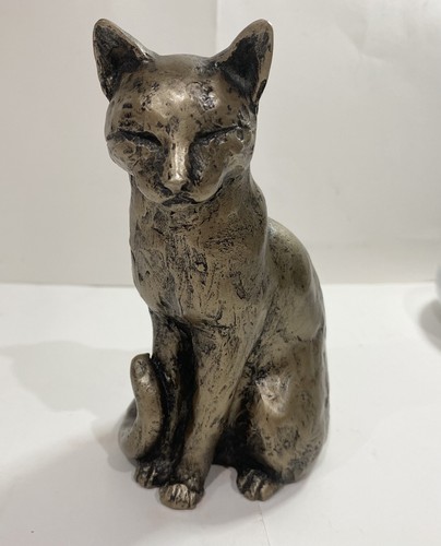 Sitting cat sculpture cold - cat, sculpture~cold