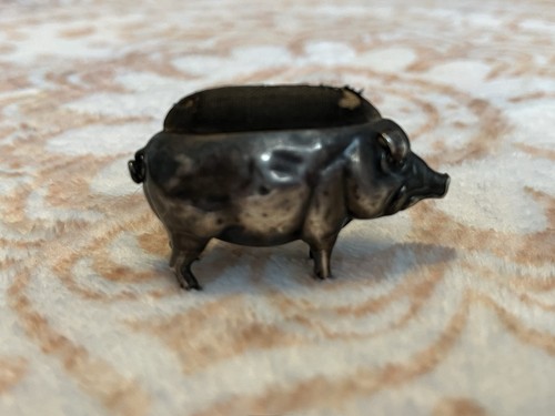Silver pig pin cushion - silver,