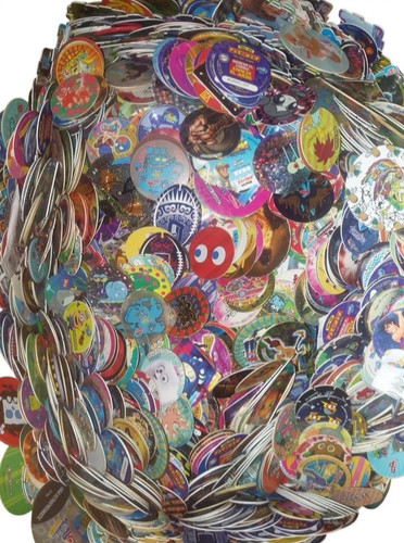 Lot 200 mixed pogs tazos - of,
