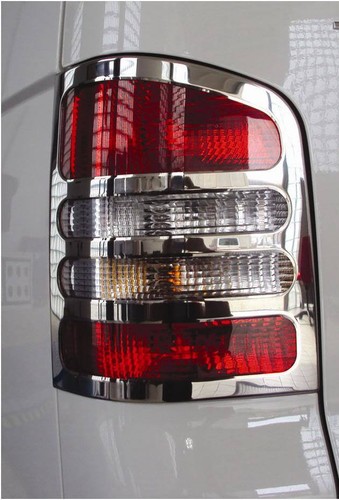 Chrome 2dr rear tail light - 2dr,