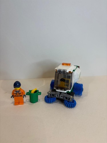 Lego city 60249 street - street, sweeper