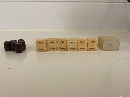 Dinky toys packing - toys, crates