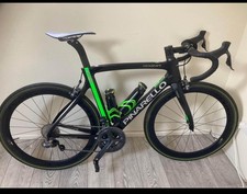 pinarello dogma F8 54cm, DI2 Gears, Great condition, hardly used.