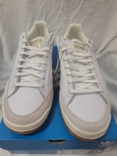 Size 9.5 - Adidas Rod Laver