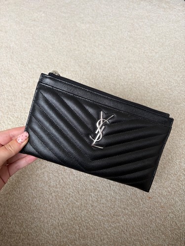 Saint laurent - saint,
