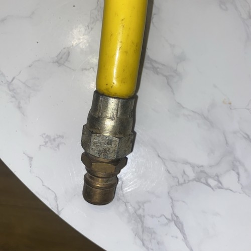 Flexible yellow gas - yellow, 1m