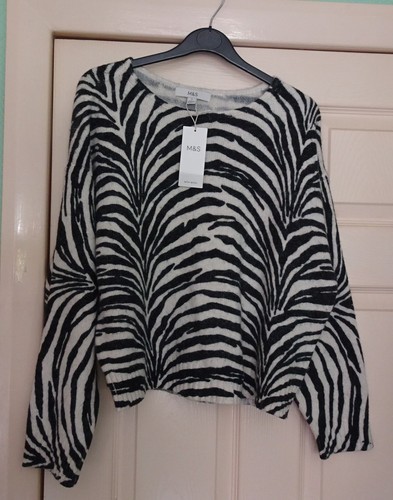 Size black cream - m, *m&s*