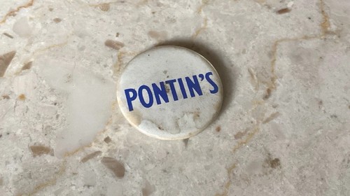 Pontins vintage badge - vintage,