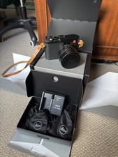 Leica Q3 60MP Digital Camera