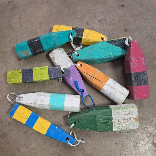 Wood lobster trap buoy - 10,