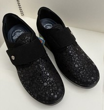 Fly Flot Shoes Size 5 Black