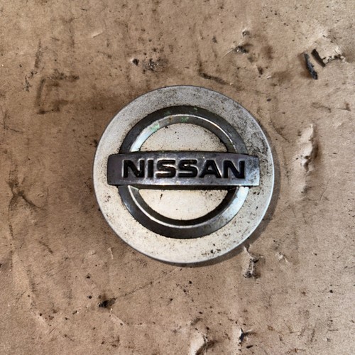 Nissan alloy wheel centre hub - alloy,