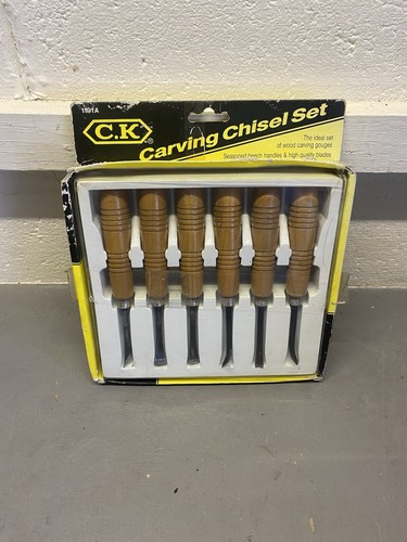 Vintage chisel set in - ck,